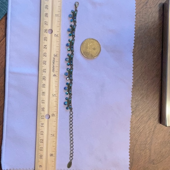 ICEBOX vintage blue crystal bracelet with antique brass finish. - Picture 4 of 5